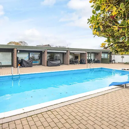 Holiday home Xlvi *